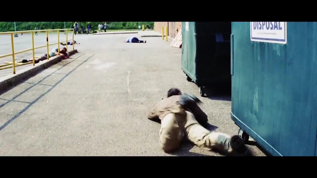 Escape To The Shopping Mall - Dawn Of The Dead (2004) - All Action