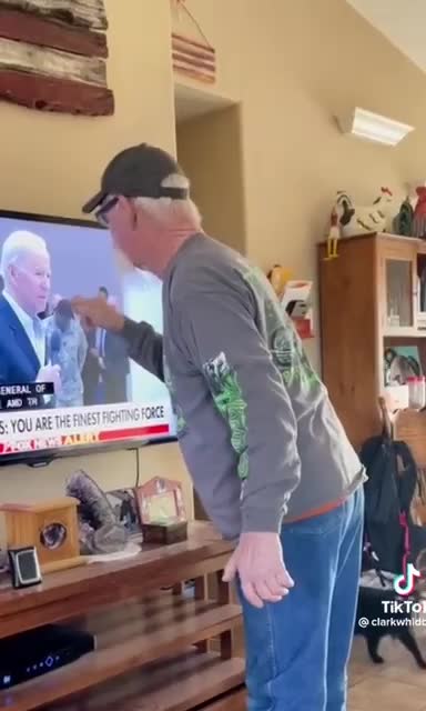 Estadounidense expresan sus sentimientos por Biden