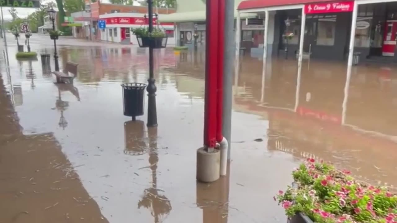 Überschwemmung in Queensland Australien! 🚨🌩️