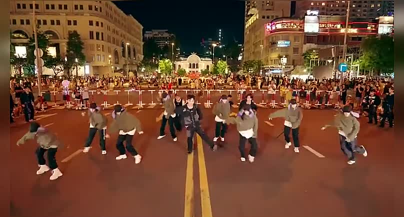 [LB] [KPOP in PUBLIC] BTS