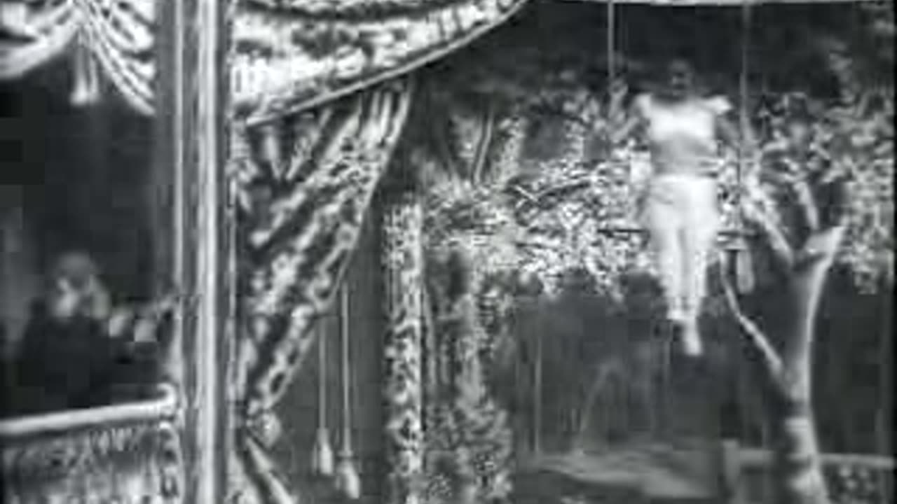 Trapeze Stripper 1901 made By Thomas Edison (yeah that one)