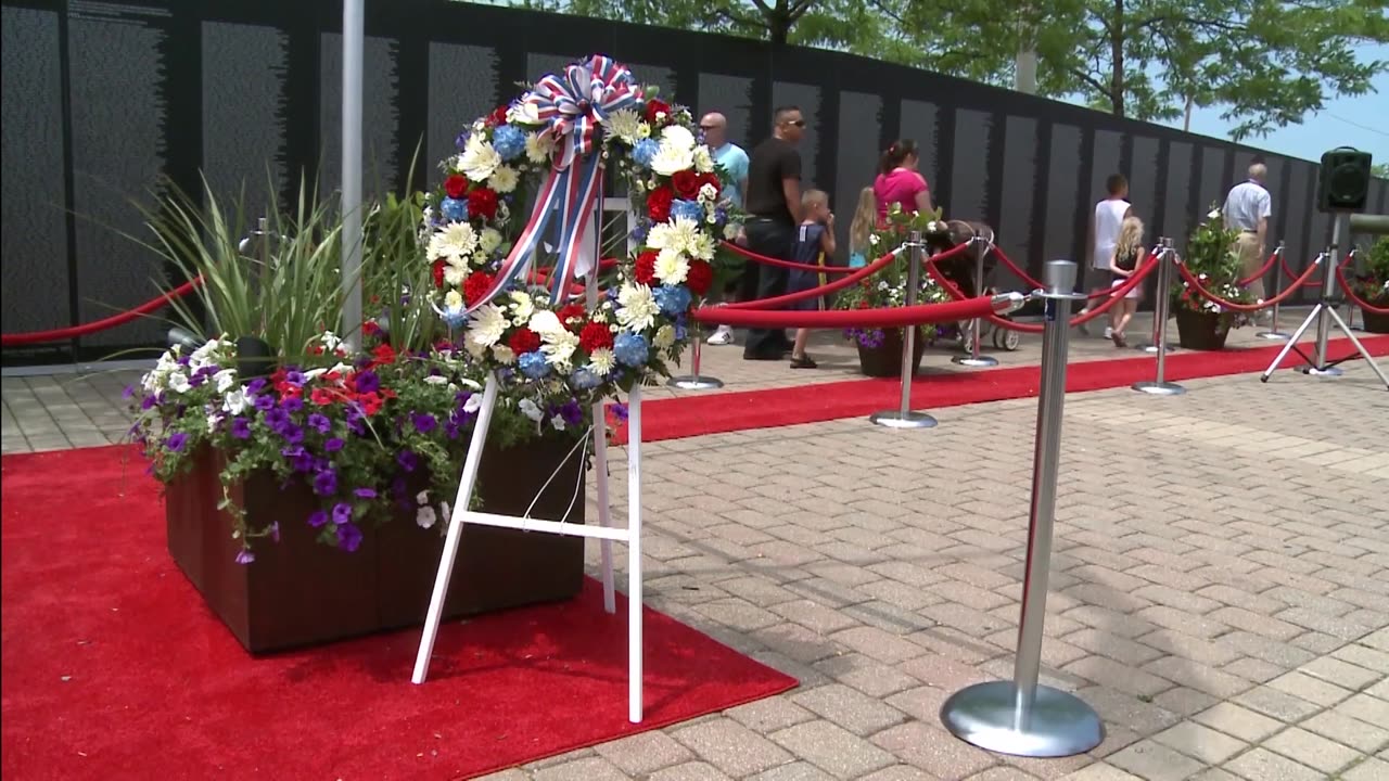 Marine Week pauses to honor the fallen