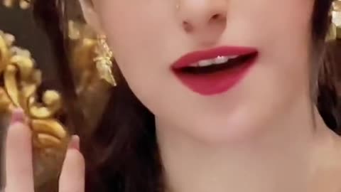 Pyari se larki