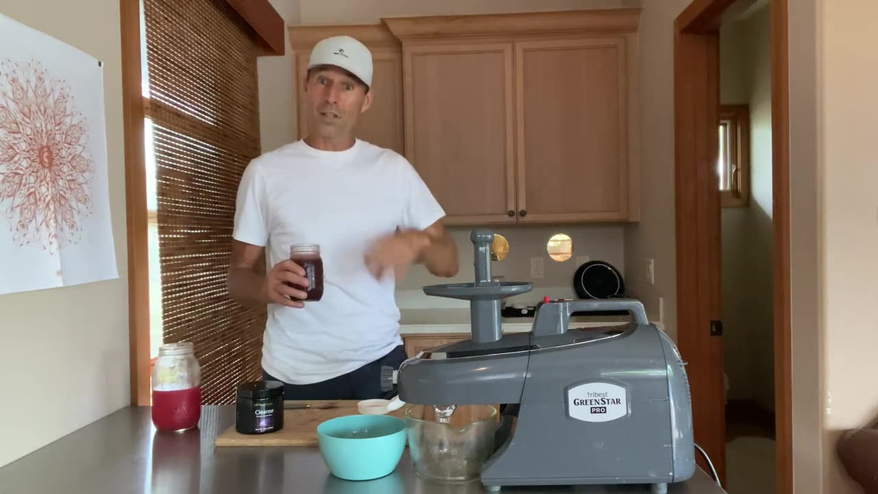 What I Eat For Breakfast On A Raw Food Diet!