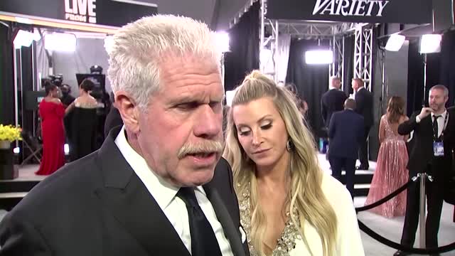 Stars voice worry for Ukraine at in-person SAG Awards