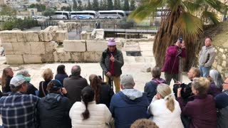 Day 7, 04: Moshe Explains the Temple Entrance