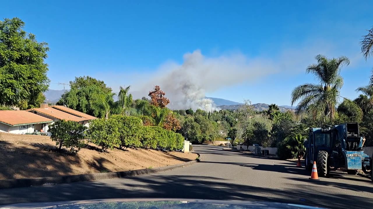 The Garden Fire, Fallbrook, California. Raw Footage A 1:38 pm 11-08-24