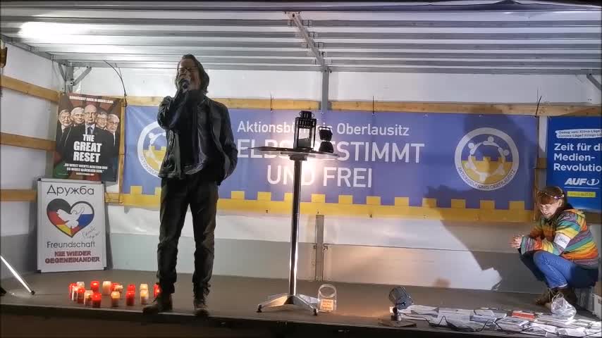 Bürgermikrofon ALBRECHT, Werbung EDGAR - BAUTZEN, Kornmarkt, 31 10 2022, 91. MAHNWACHE