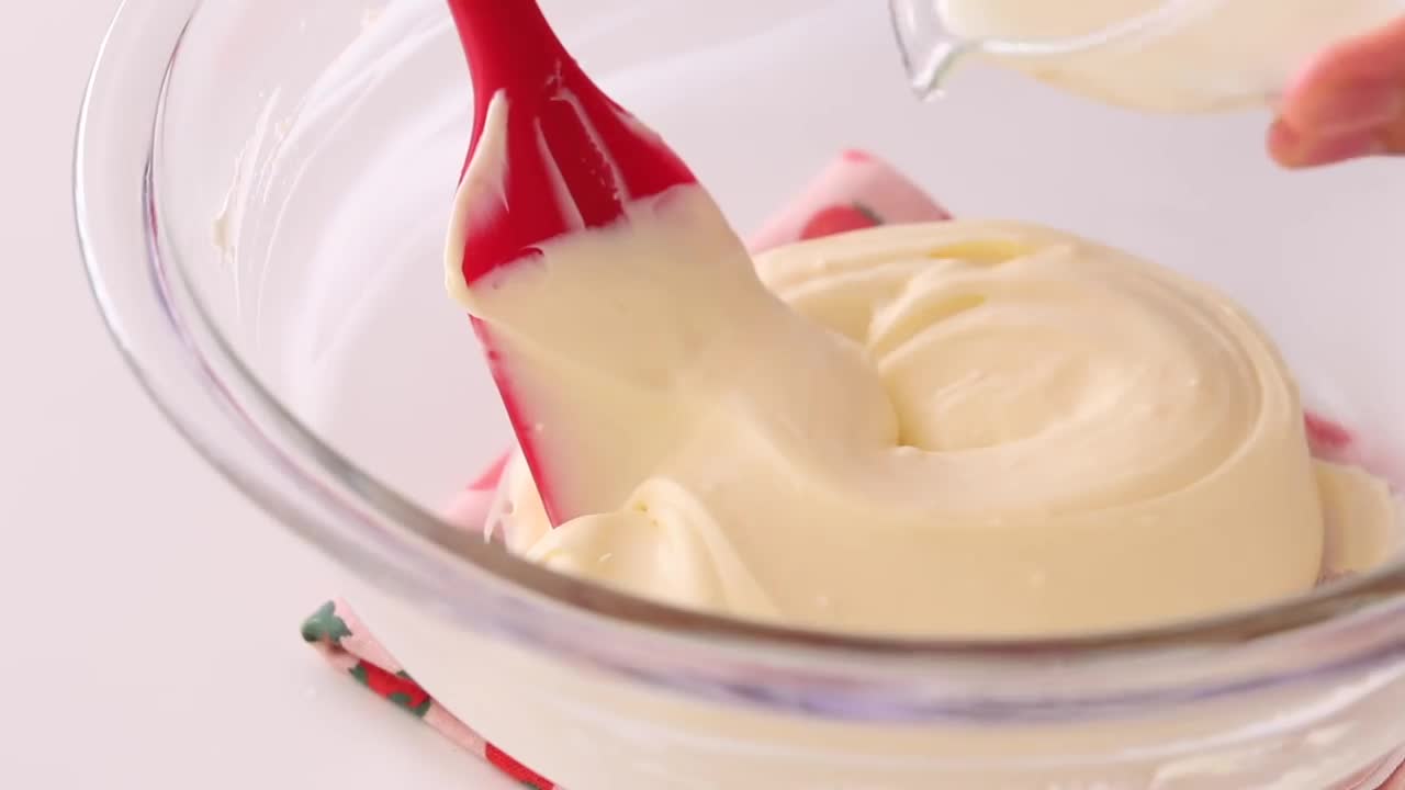 No-Bake Strawberry Cheesecake＊Eggless & Without oven｜HidaMari Cooking