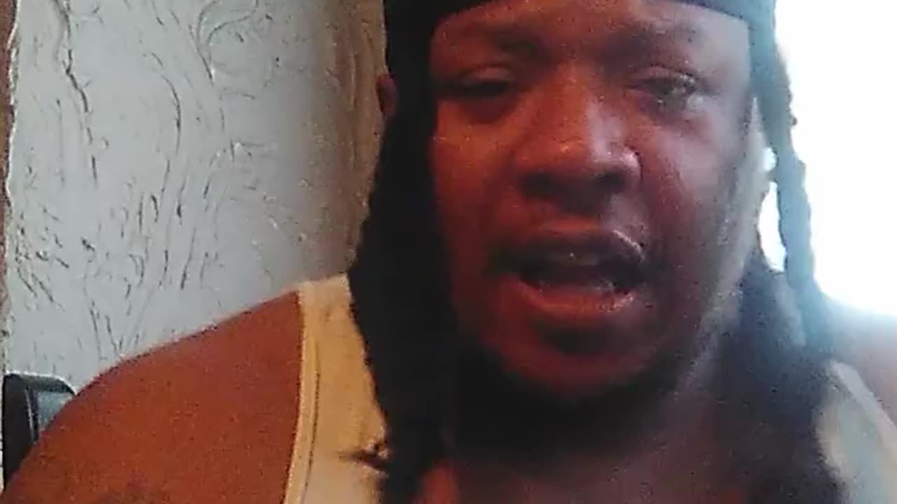 Legend Larry TV skit 💪💯📺