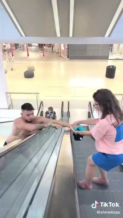 #Shmeksss SHMEKSSS Pranks | New and Latest Pranks | Hot Body Builder Viral and Funny Videos