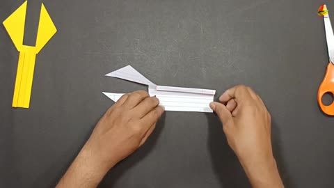 new flying paper helicopter toy, how to make best toy, paper flying helicopter, notebook helicopter