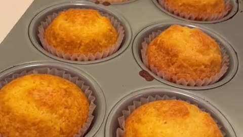 Cornbread cupcakes 😳