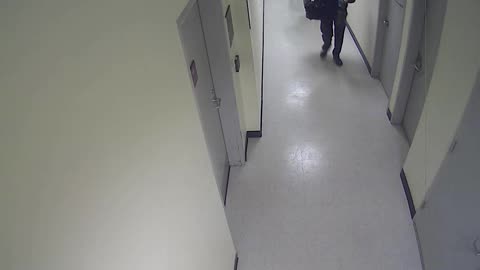 8802VZN06Elevator_2021-01-06_17h00min04s493ms.mp4