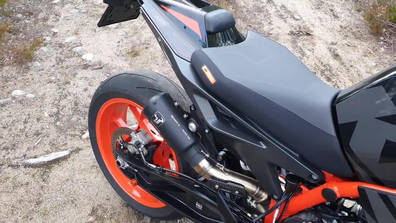 KTM Duke 890 IXRACE MK2 Slip-On Sound