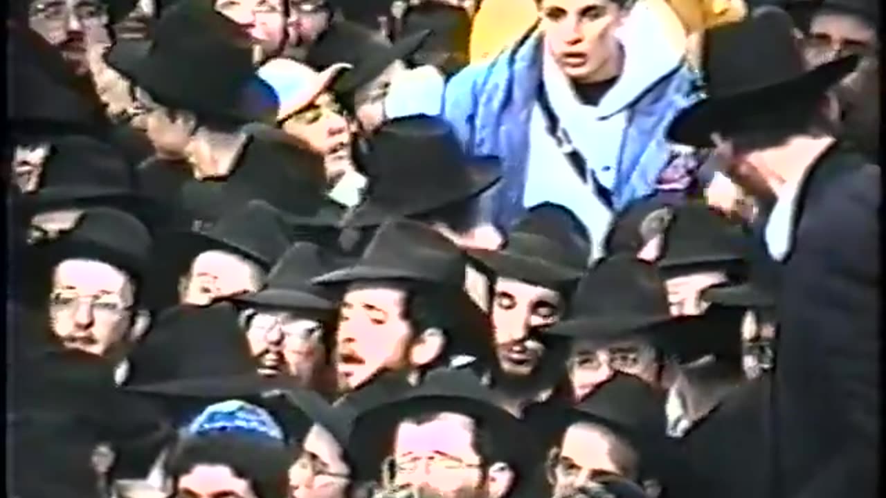 85. Chof Ches Kislev 5753, Mincha, Maariv and Menorh lighting = כ"ח כסלו תשנ"ג