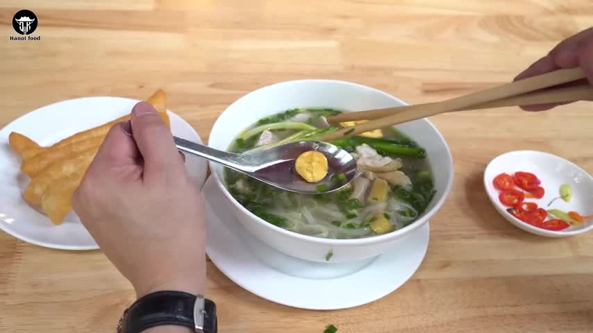 Ăn Phở Gà 120K cực chất xuống phố đi bộ Cafe ngắm Gái đẹp ..toàn thú vui ngày cuối tuần