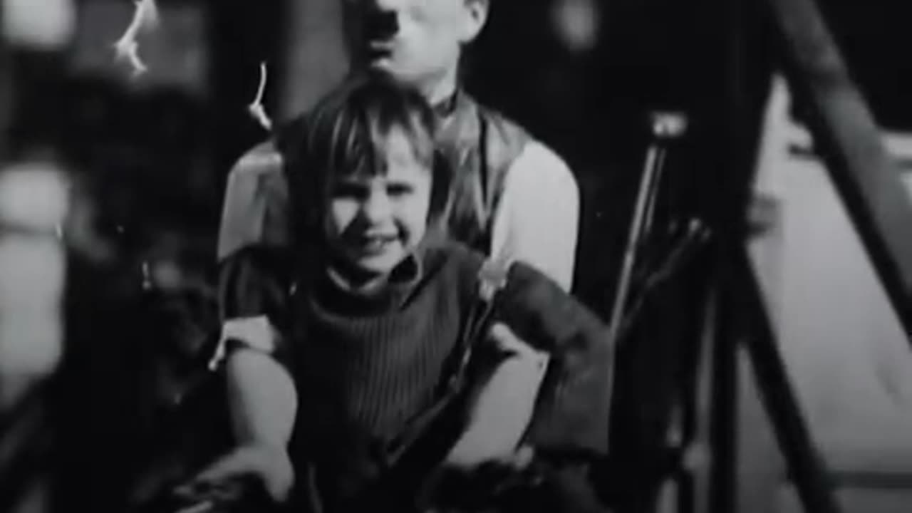 Movie ( The Kid ) By Charlie Chaplin Explained | Celebraty Woeld