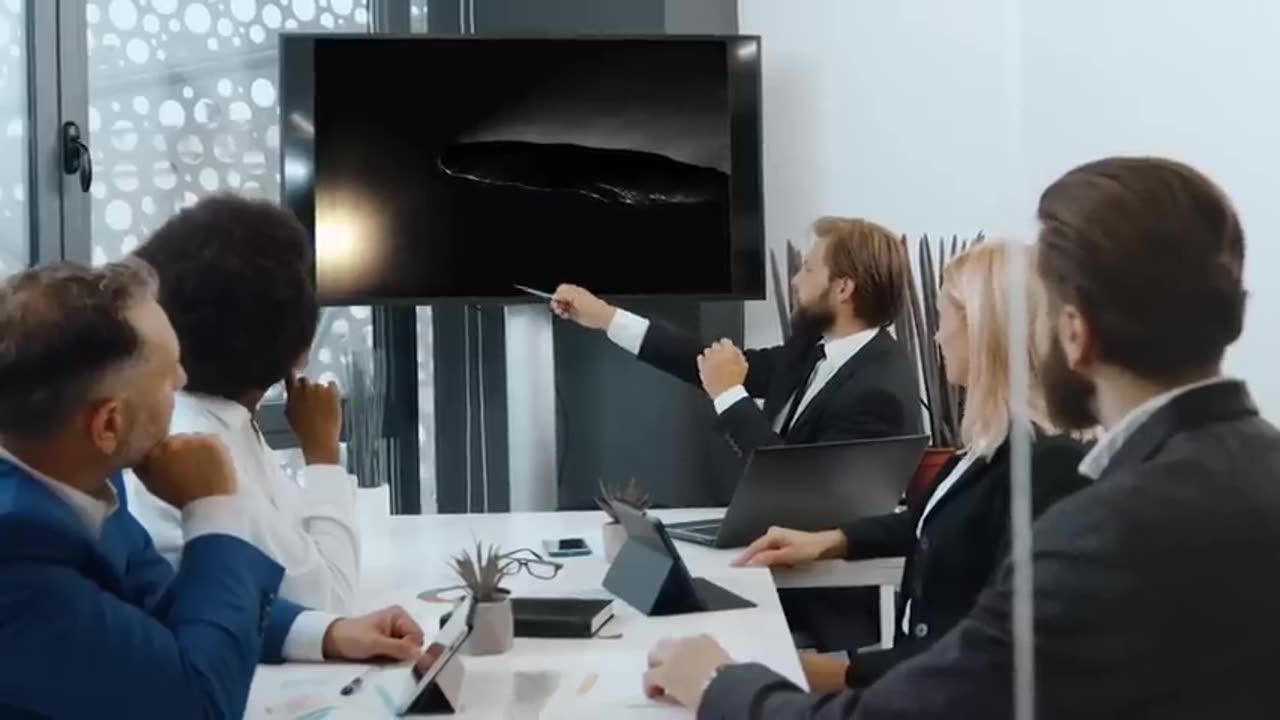 Scientists_Discovered_a_Mysterious_Interstellar_Visitor!_Have_Aliens_Found_Us