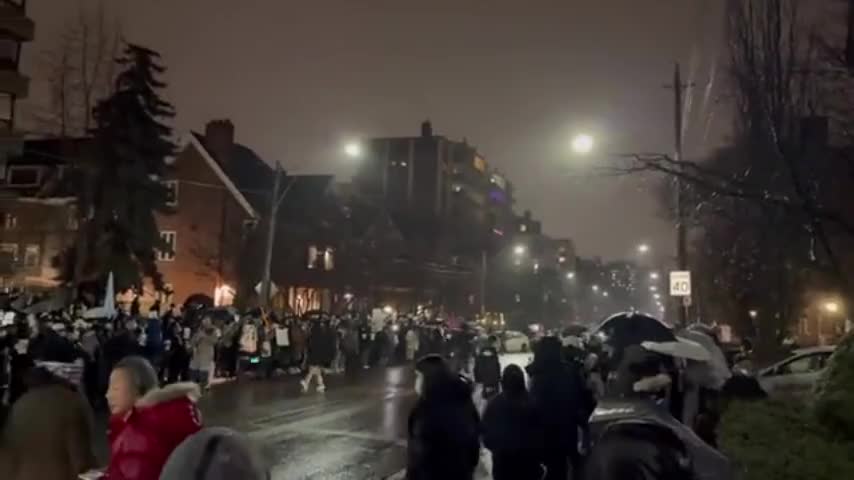 Protesters in Toronto outside of the Chinese consulate