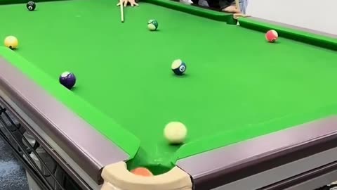 Viral Funnay Billiard Video
