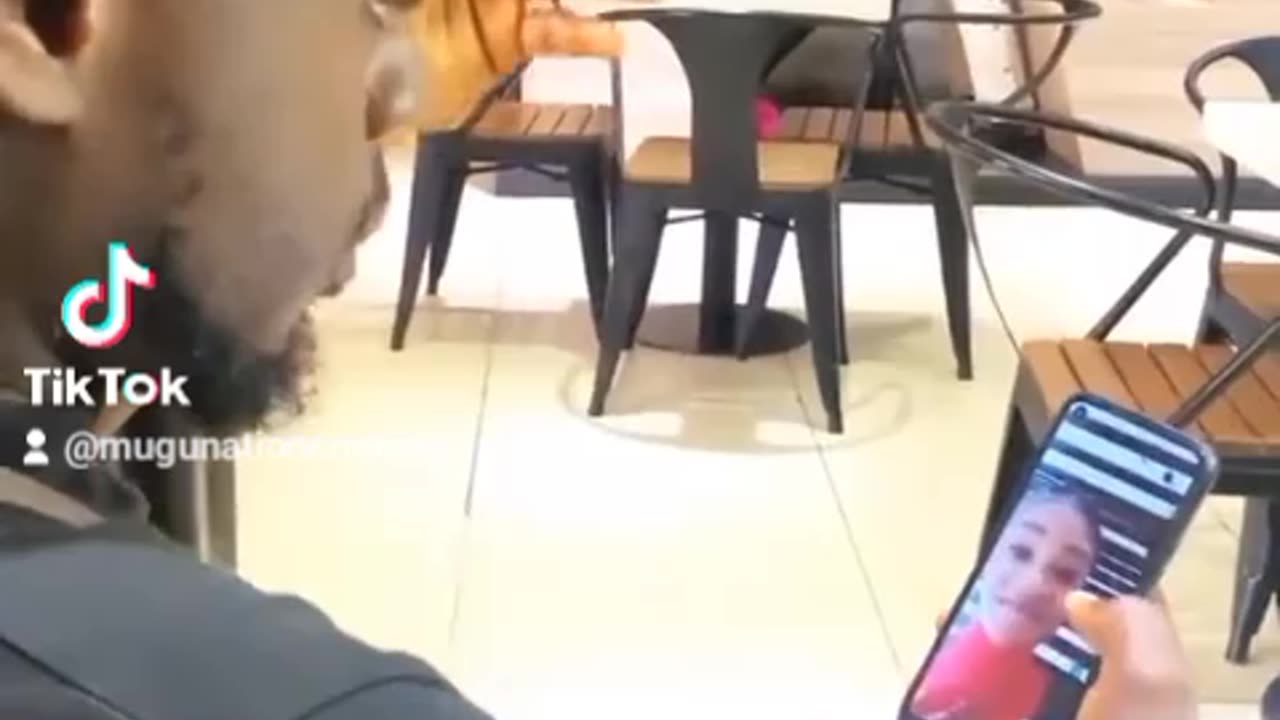 She try to play smart