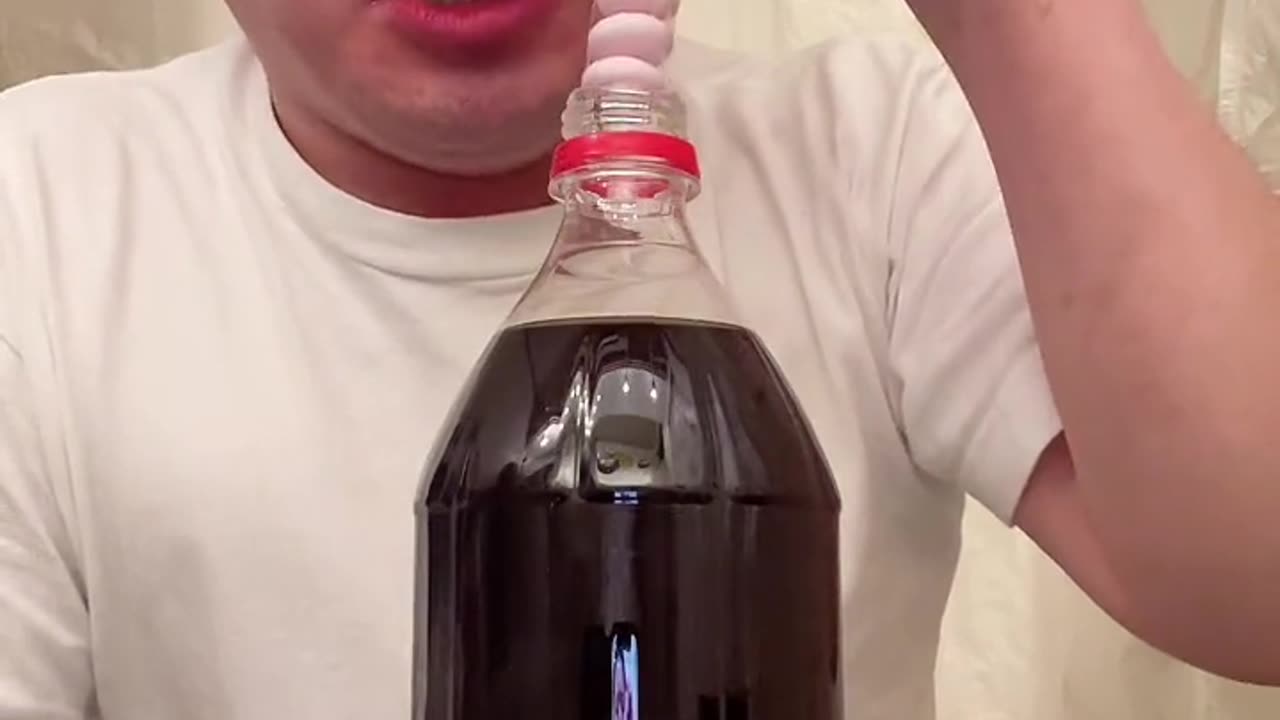 GIRLS WHEN NEW IPHONE ARRIVES