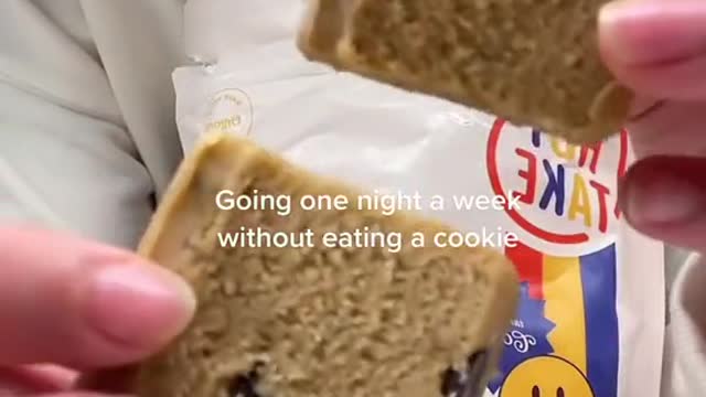 ive never been in love with a cookie before 👁👄👁 (via @Hot Take )
