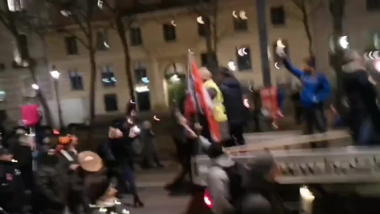 Love my Austrian Patriotos Holding The Line! WE ARE THE GREATEST PATRIOT MOVEMENT IN THE WORLD!!!