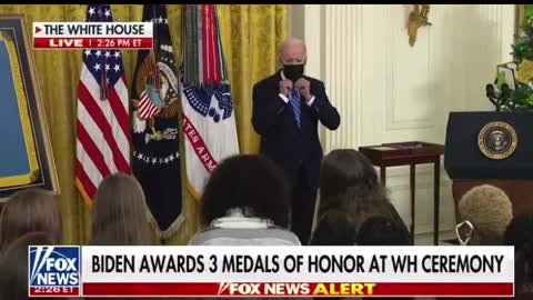 Biden Awards Medals 🤔👀👀🧐