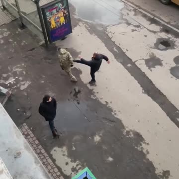 Ukrainian Demonstrates How to Deal With The TCC