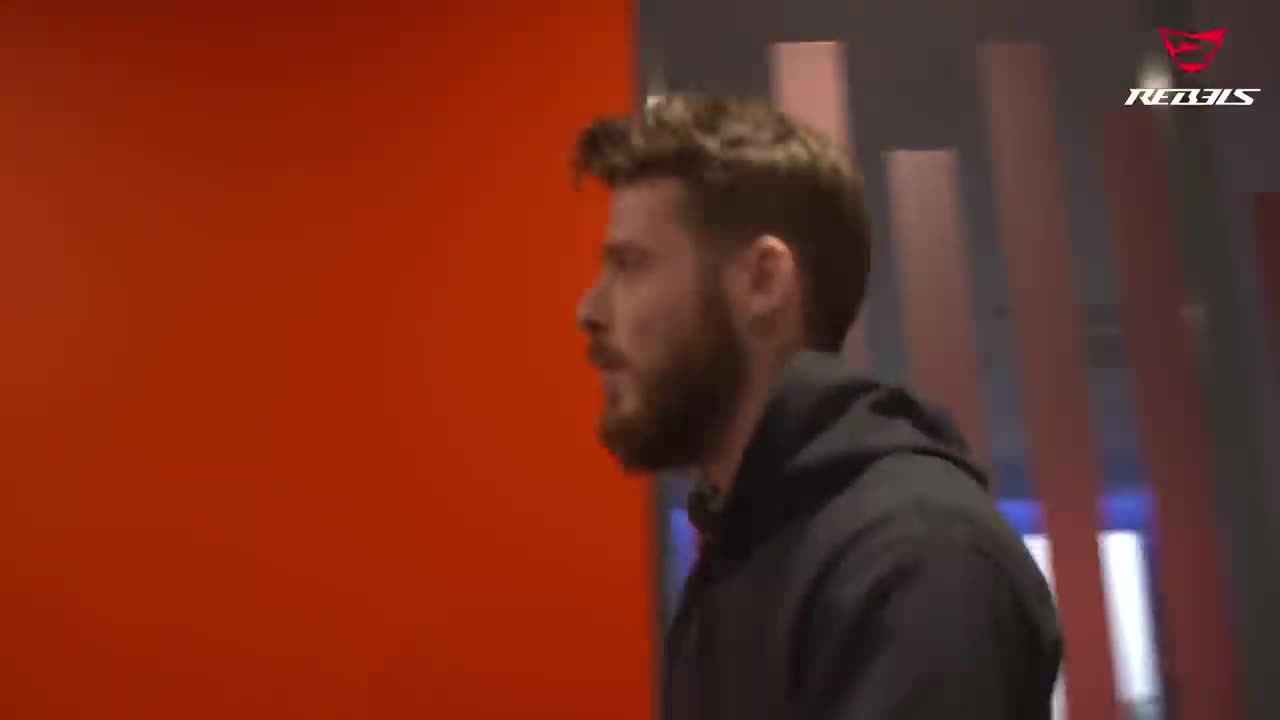 David De Gea Gives A Tour Of Rebels Gaming HQ! ??