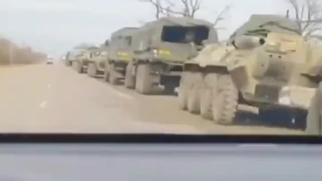 Massive Russian Military Convoy Just Outside of Kiev, Citizens Being Armed for Defense