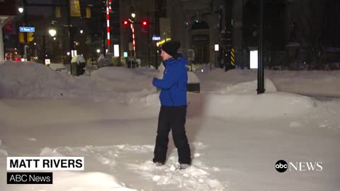 Lake-effect snowfall drops over 6 feet in Western New