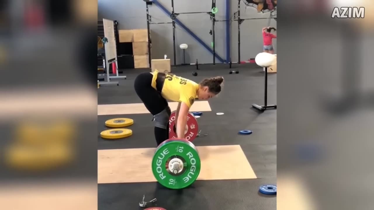 Sexy Girls Working Out - Fail #fails #workout #funny #gym #bigfails #girls