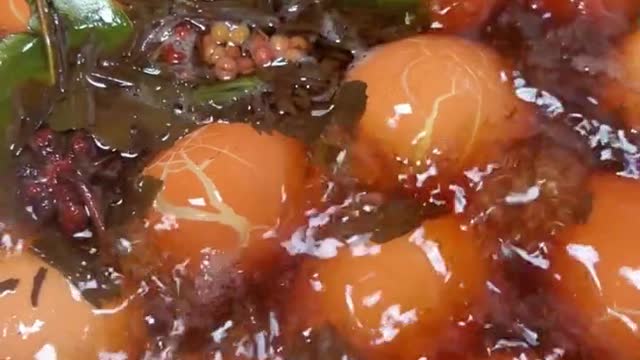 eggs boiled in chinese tea