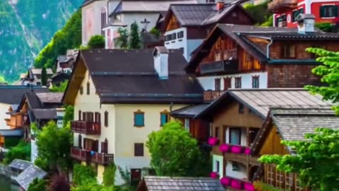 Breathtaking Alpine Beauty: Discover the Picturesque Gem of Halstadt!