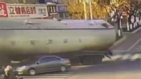 Tragic Accident Footage: Cars Crushed under a 16-wheeler