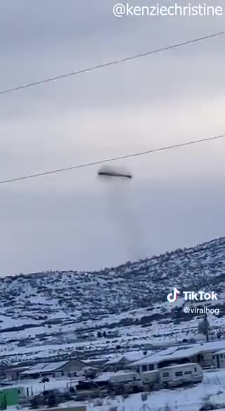 🧐A strange ring in Utah was spotted today.