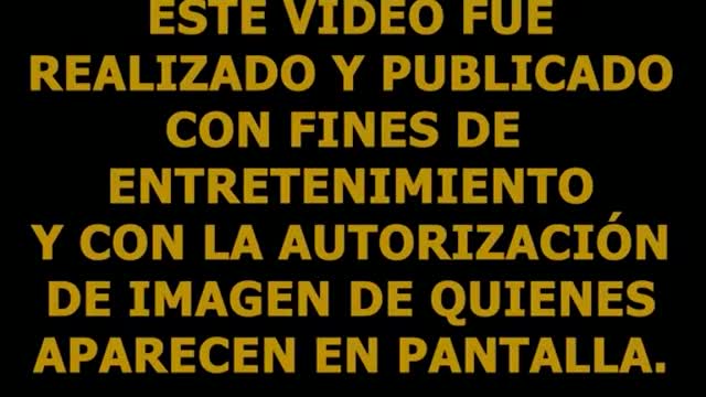 Universitaria Copia en el examen de una manera muy descarada 😱