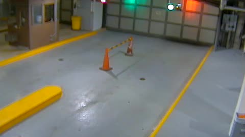 3135RHOBG21stStPedestrianDoor_2021-01-06_21h40min03s907ms.mp4