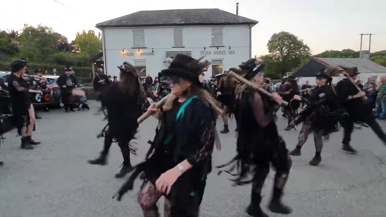 Beltane Border Morris dance Vixana at the Teign House Inn, Christow on 25 May 2023