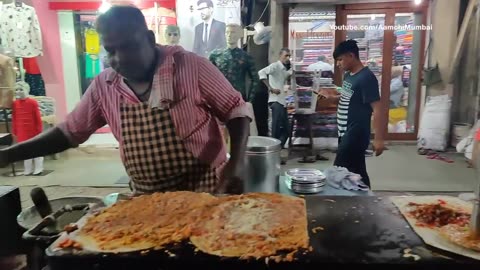 Indian Street Food | Muttu Dosa Corner | Mumbai's Famous Rajnikant Style Dosa