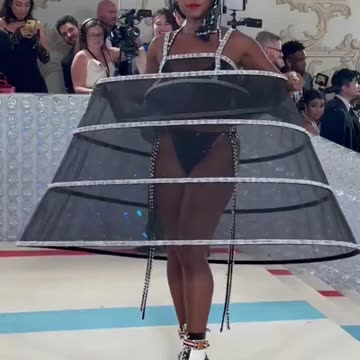 Janelle Monáe: The Legend & The Moment 👏🏾🔥😮‍💨 #Shorts #MetGala #MetGala2024 #JanelleMonáe