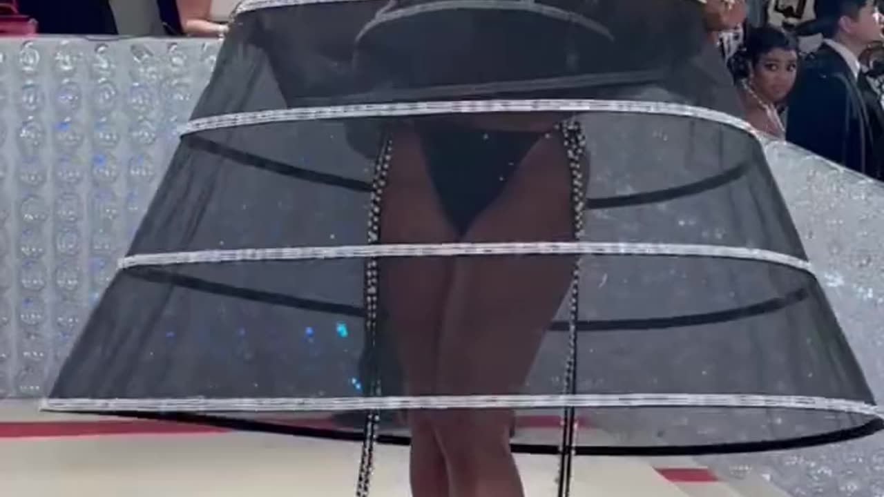 Janelle Monáe: The Legend & The Moment 👏🏾🔥😮💨 #Shorts #MetGala #MetGala2024 #JanelleMonáe
