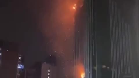 SKYSCRAPER IN FLAMES IN HONG KONG