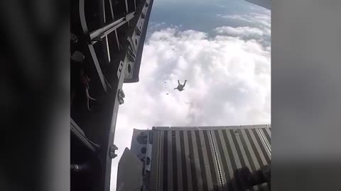 Paracaidistas del Ejército Nacional de Colombia