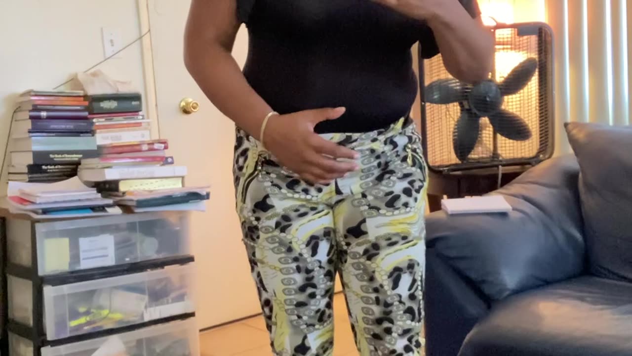 It’s the Weekend Baby! Lessen some of your options in life! Be Focused and walk Strong.🤔