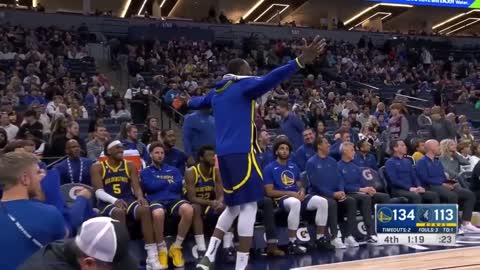 Steph Curry gets tech on purpose after refs didn’t let him and Draymond have fun on the bench