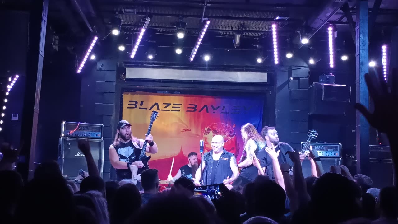 2022-11-10 Blaze Bayley - When Two Worlds Collide [Eightball Club]